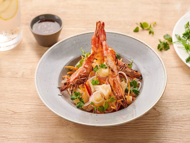 Miễn phí 1 phần sa-lát khi gọi món Sườn bò Úc T-Bone nướng (300g) mỗi thứ Tư